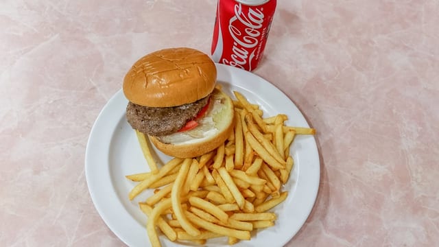 Cheeseburger on a Bun Combo.